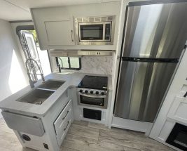 Camper 2022 ASTORIA 2903BH interior