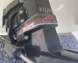 Stingray NC5312CD Boat Mer cruiser Alpha one 4.3 liter LX